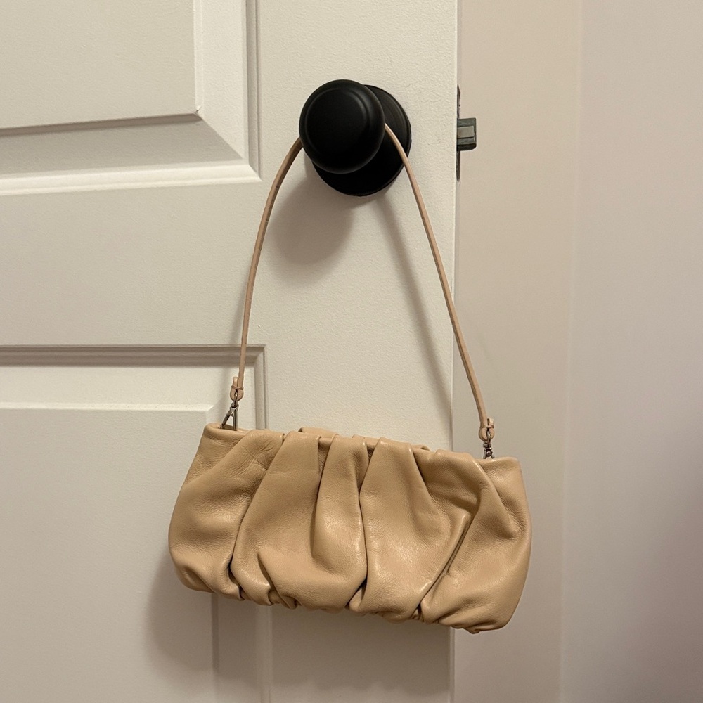 STAUD Bean Bag in Beige
